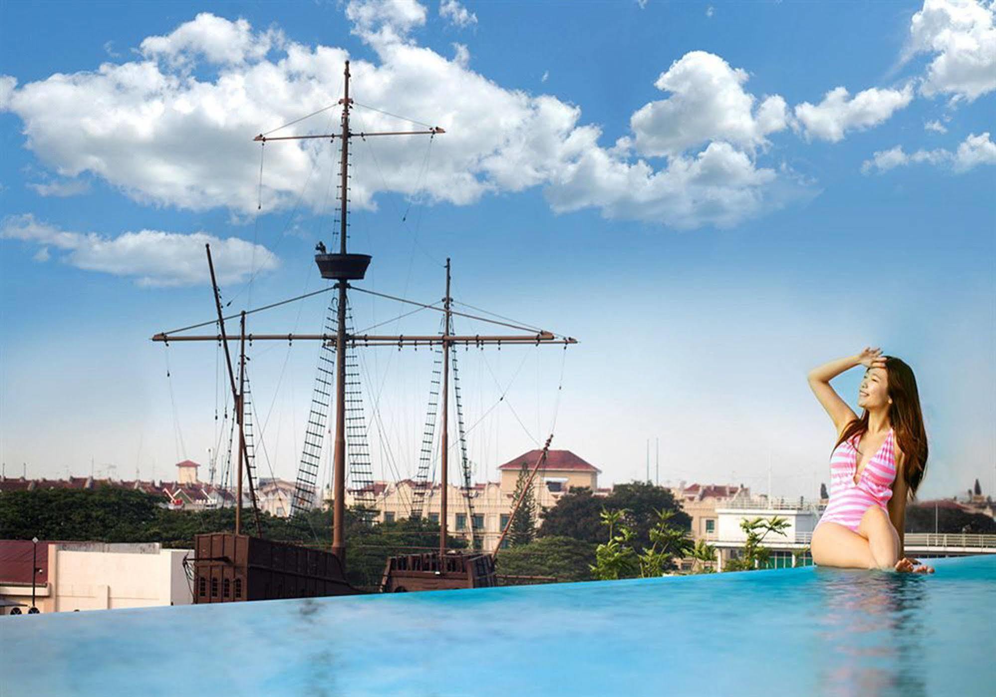 โรงแรมคาซา เดล รีโอ มะละกา Malacca ภายนอก รูปภาพ